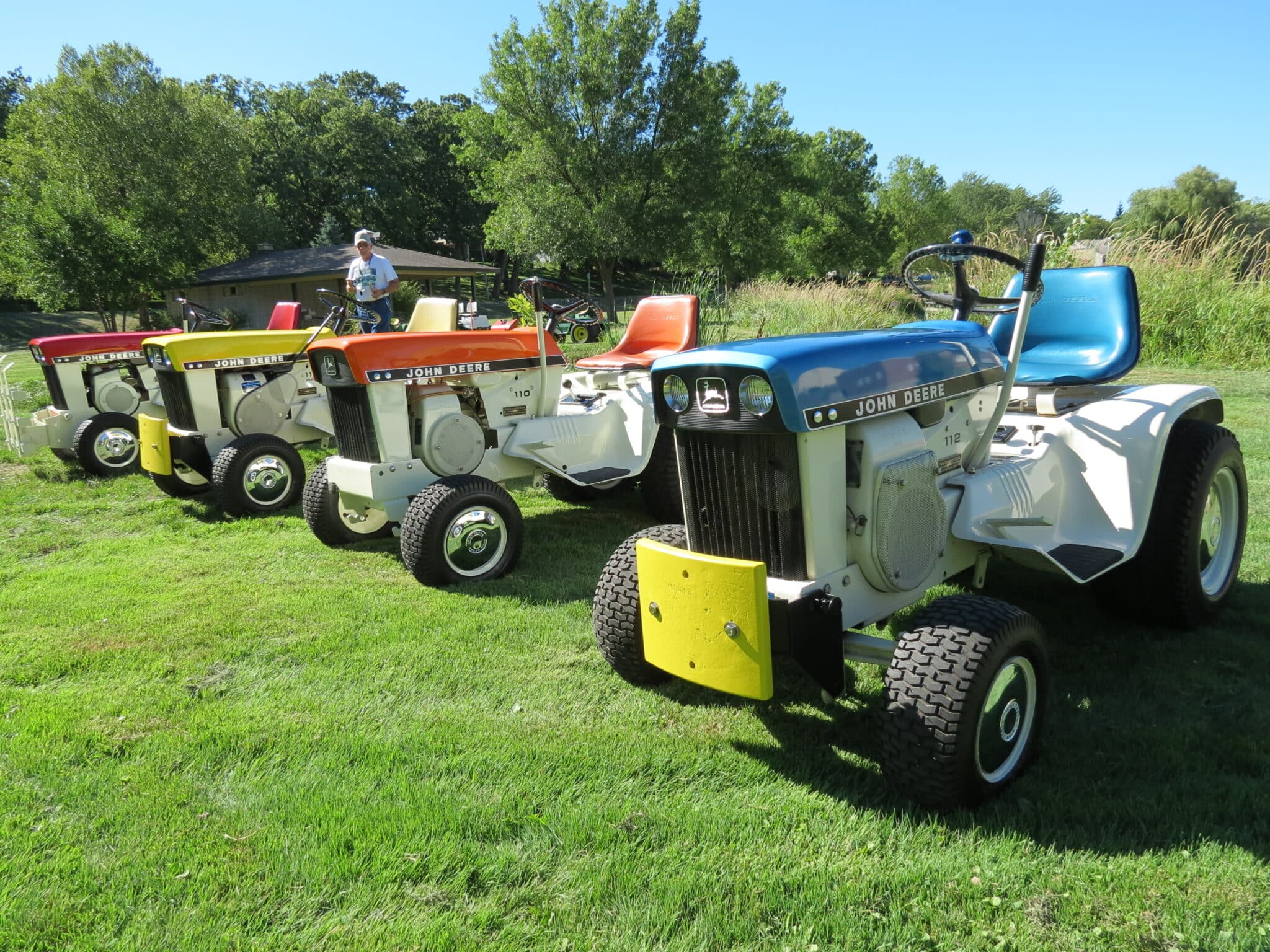 John Deere Lawn and Garden Patio Tractors