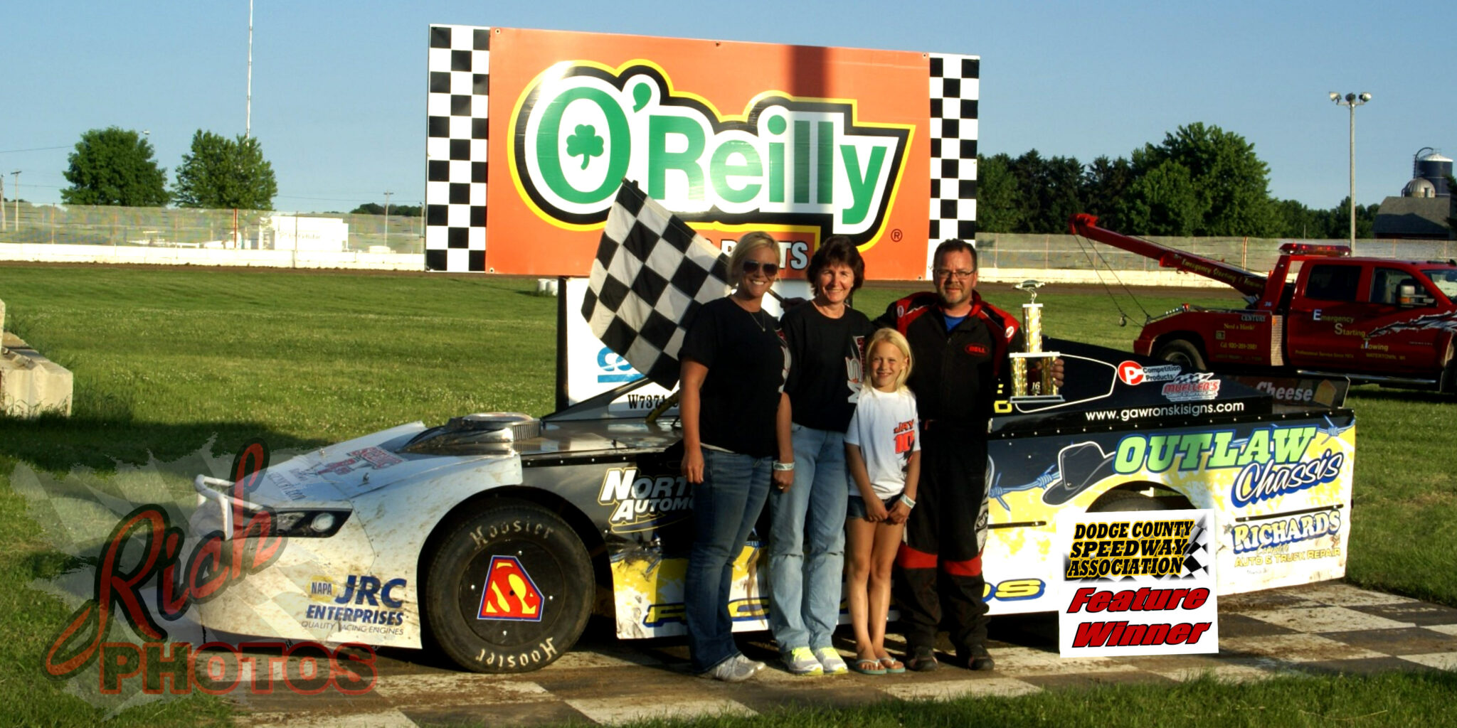Jeff Richards Feature Win on MS Fabrication Night at the Races