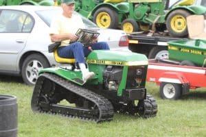 John Deere 317 Tracks Custom Lawn and Garden Tractor